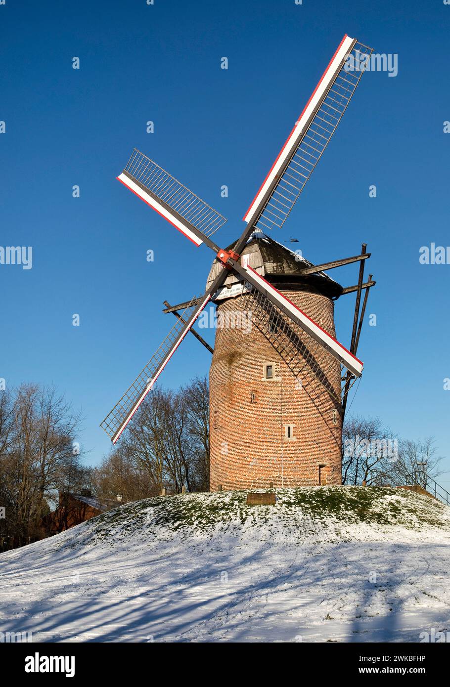 Moulin Geismuehle en hiver, Allemagne, Rhénanie du Nord-Westphalie, Krefeld Banque D'Images