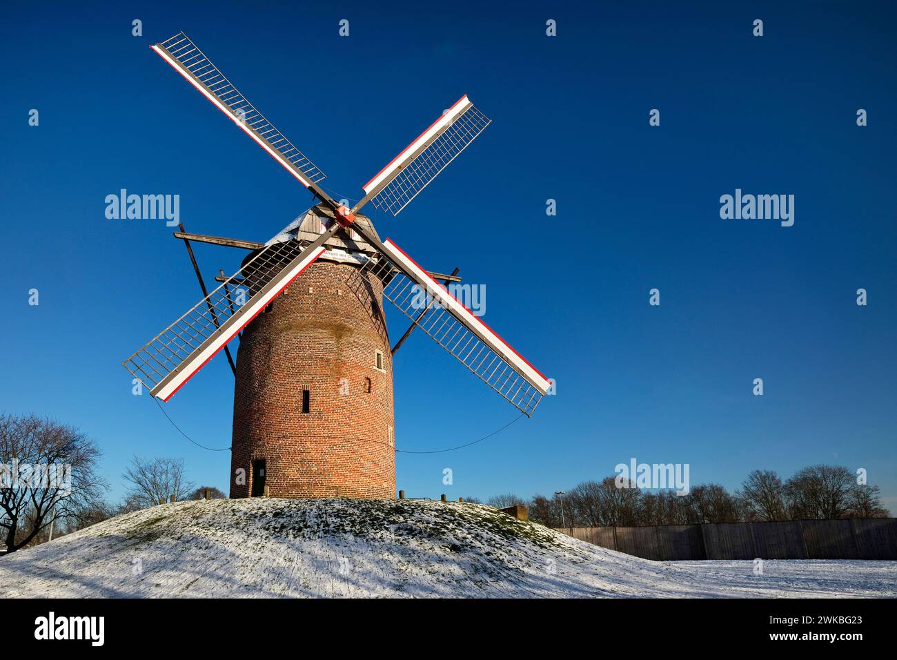 Moulin Geismuehle en hiver, Allemagne, Rhénanie du Nord-Westphalie, Krefeld Banque D'Images