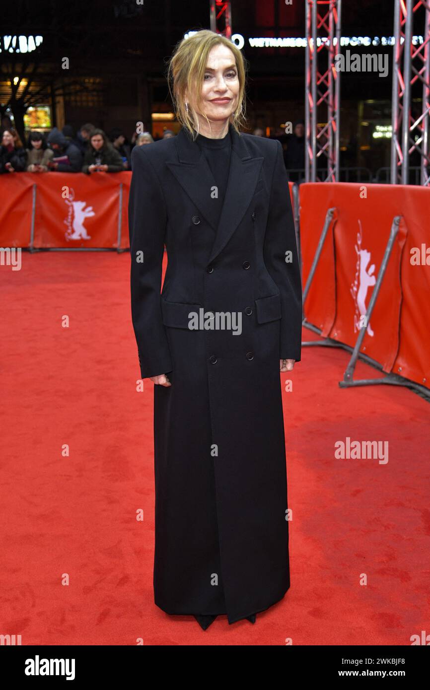 Berlin, Allemagne. 19 février 2024. Isabelle Huppert participe au Photocall les gens d'A Cote (My New Friends) lors du 74e Festival international du film de la Berlinale de Berlin au Grand Hyatt Hotel à Berlin, Allemagne, le 19 février 2024. Photo par Aurore Marechal/ABACAPRESS.COM crédit : Abaca Press/Alamy Live News Banque D'Images