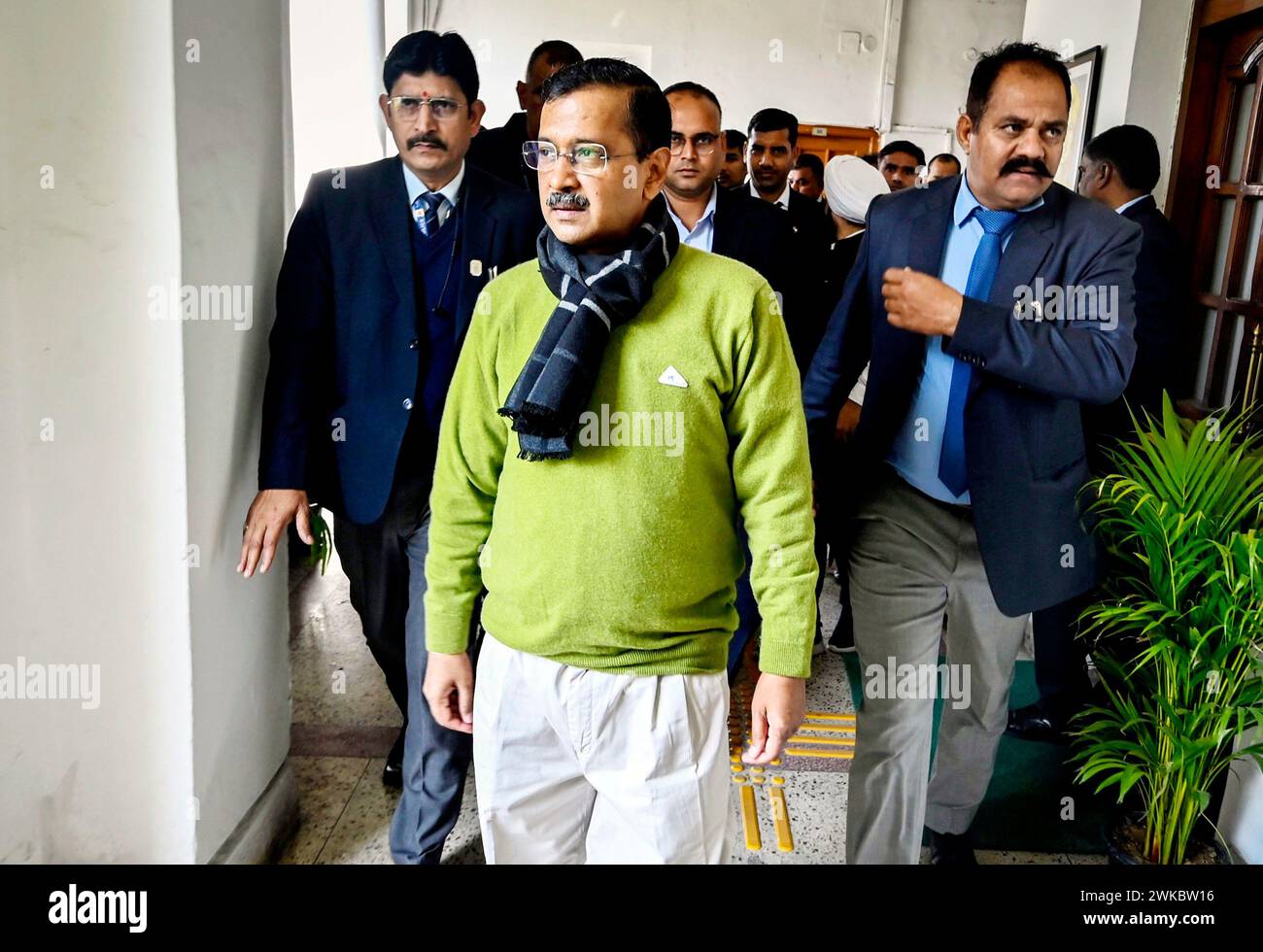 New Delhi, Inde. 19 février 2024. NEW DELHI, INDE - 19 FÉVRIER : le ministre en chef de Delhi, Arvind Kejriwal, s'est adressé aux médias lors de la session budgétaire du Delhi Vidhan Sabha, le 19 février 2024 à New Delhi, en Inde. (Photo de Raj K Raj/Hindustan Times/Sipa USA) crédit : Sipa USA/Alamy Live News Banque D'Images