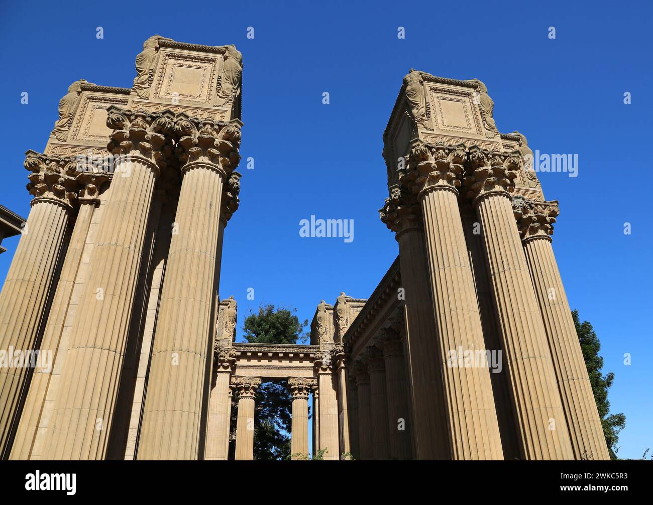 Le devant de la colonnade - le Palais des Beaux-Arts, San Francisco Banque D'Images