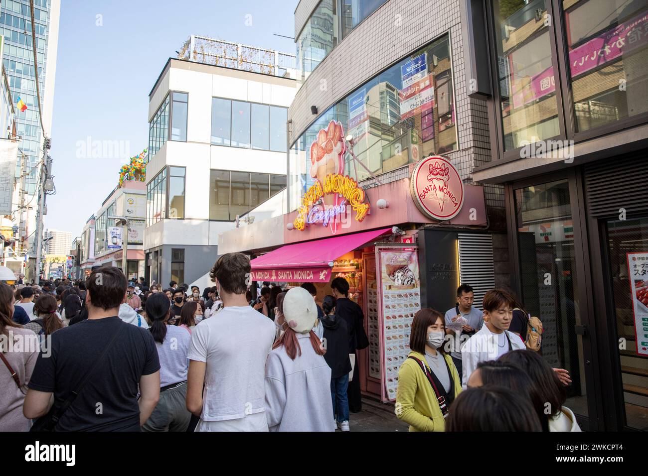 Quartier Harajuku à Tokyo Japon, culture de la jeunesse et mode tendance pour la jeunesse japonaise, semaine shopping à Harajuku, Japon, Asie, 2023 Banque D'Images