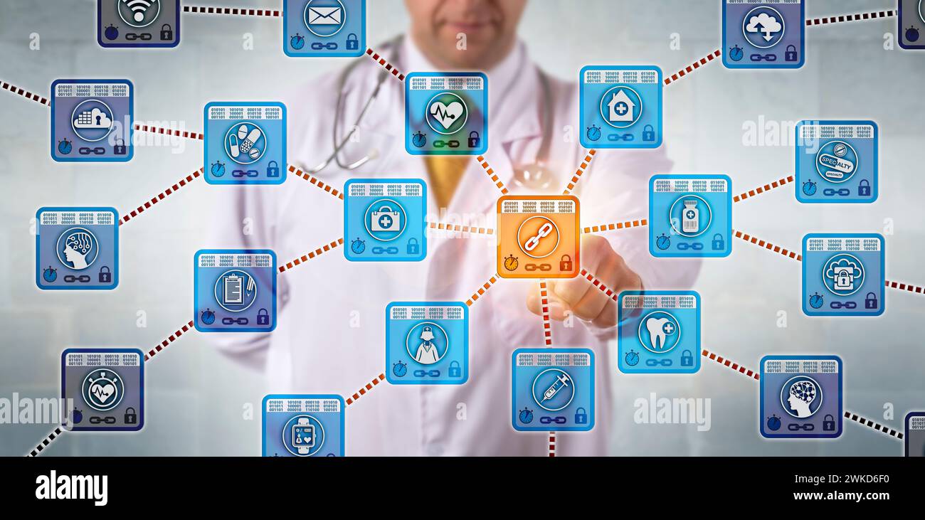 Un médecin méconnaissable active une application blockchain de soins de santé pour accéder à des dossiers médicaux sécurisés. Concept INFORMATIQUE DES soins de santé pour les gestionnaires de données Banque D'Images