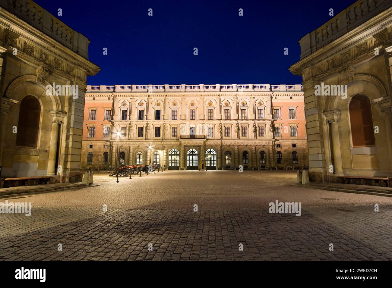 Cour extérieure et rangée ouest du Palais Royal, Stockholm, Suède Banque D'Images