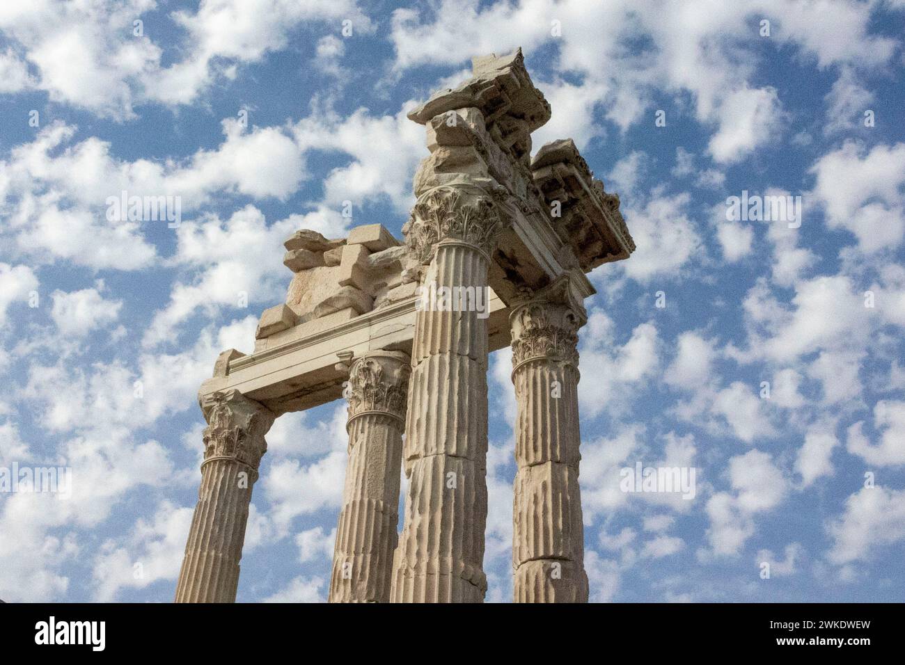 Acropole de Pergame ruines antiques. La capitale de la dynastie hellénistique Attalide avec des temples monumentaux, autels et théâtres. Grec ancien Banque D'Images