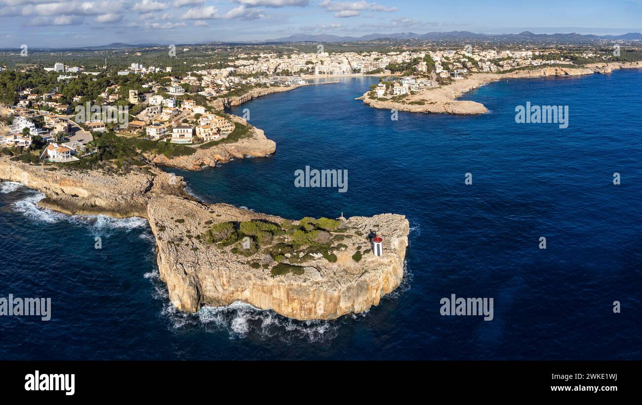Porto Cristo, Morro de sa Carabassa et port naturel, Manacor, Majorque, Îles Baléares, Espagne. Banque D'Images