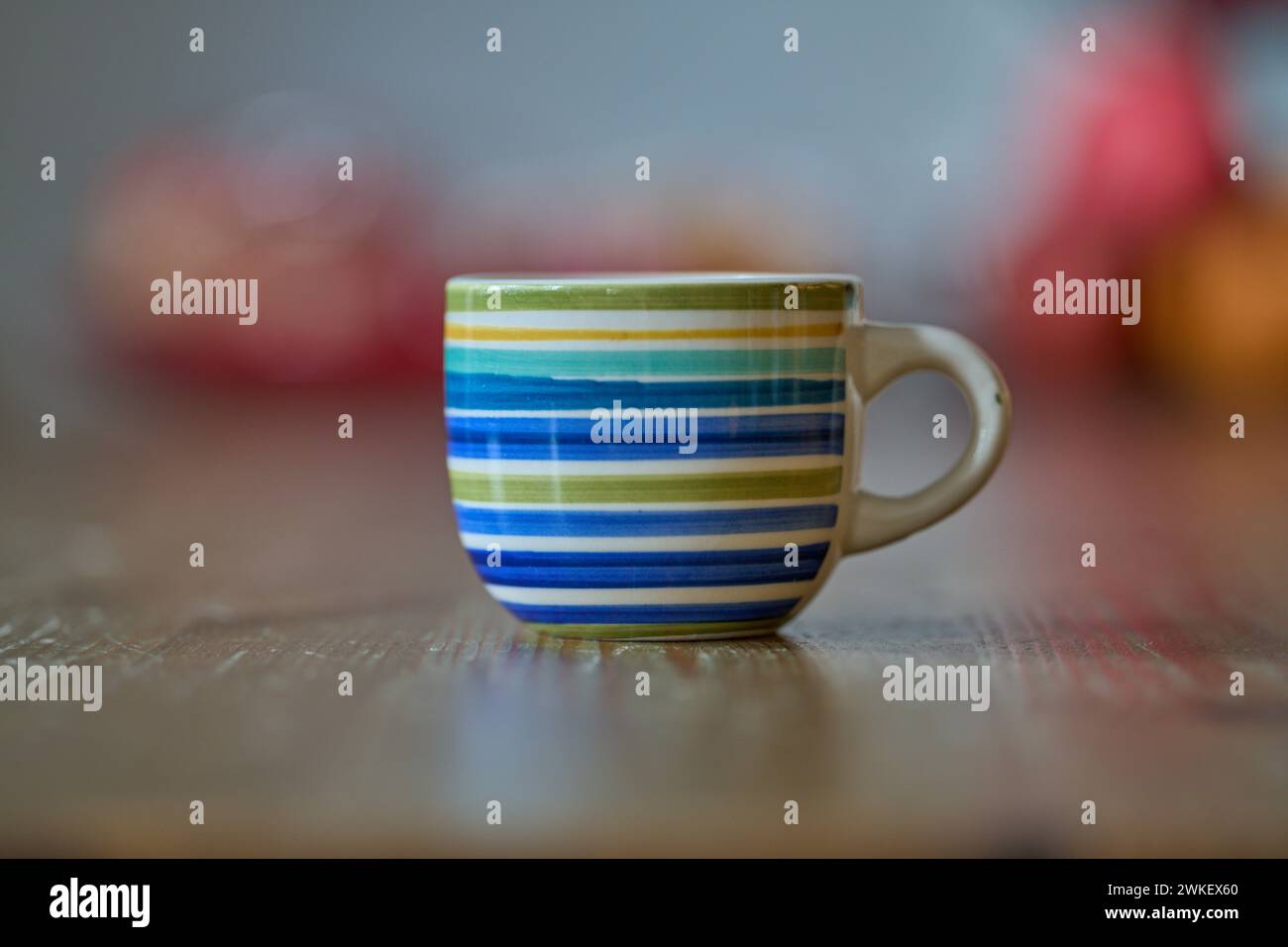 Tasse à café espresso en gros plan coloré Banque D'Images