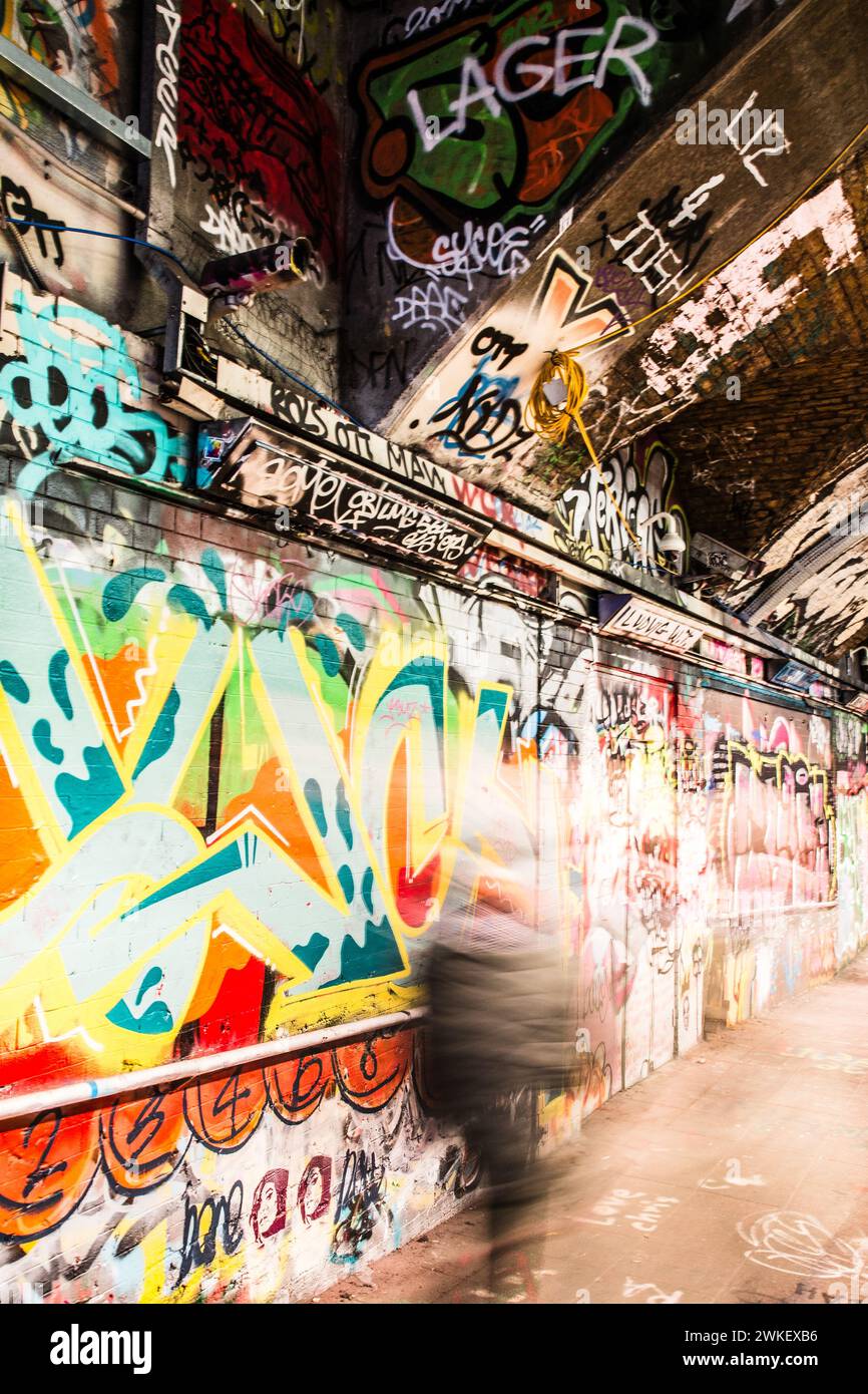 Les fantastiques œuvres d'art et graffitis dans le Leake Street tunnel, Londres. Banque D'Images