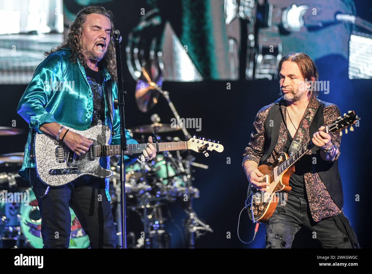 Maná : Fher Olvera (chant), Sergio Vallin (guitare) Banque D'Images