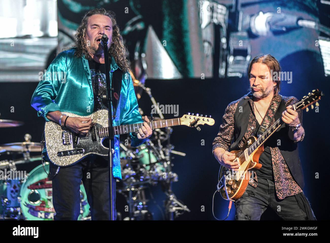 Maná : Fher Olvera (chant), Sergio Vallin (guitare) Banque D'Images