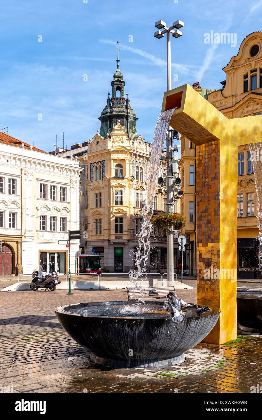 Fontaine sur la place du marché à Pilsen, république tchèque. Altstadt von Pilsen, Tschechien Banque D'Images