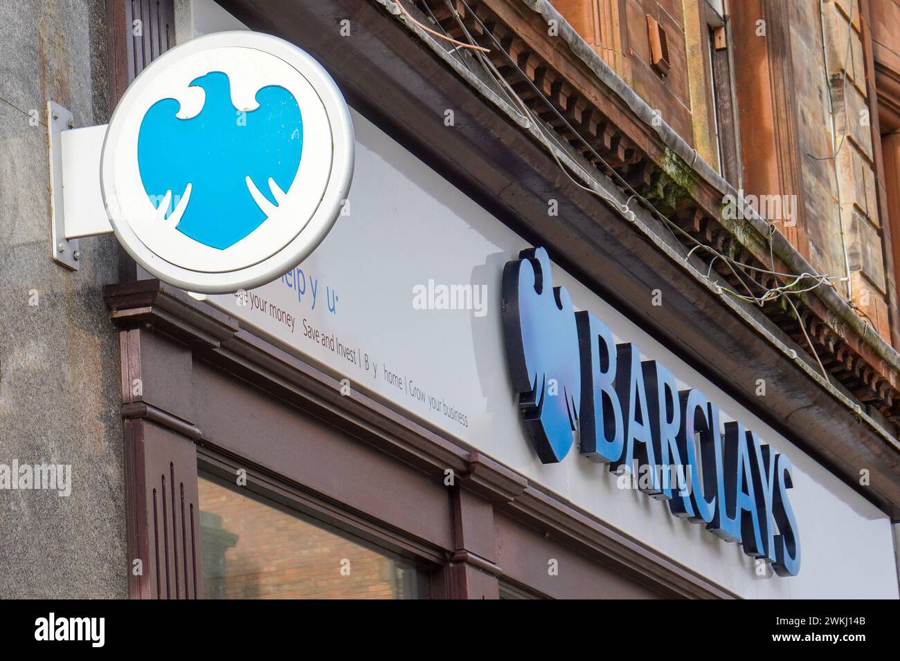 Signe pour la banque BARCLAYS et logo, Ayr, Royaume-Uni Banque D'Images