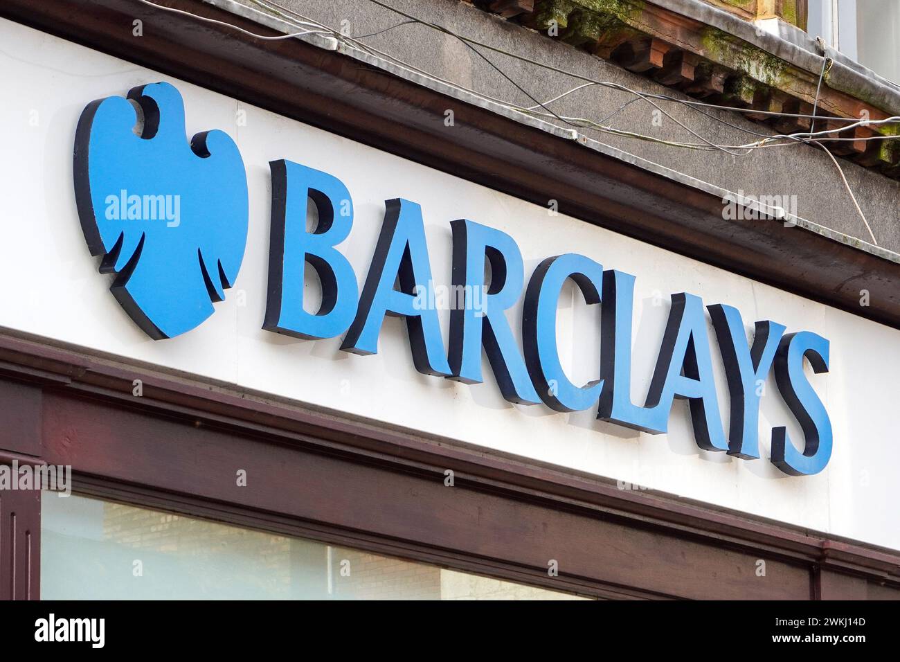 Signe pour la banque BARCLAYS et logo, Ayr, Royaume-Uni Banque D'Images