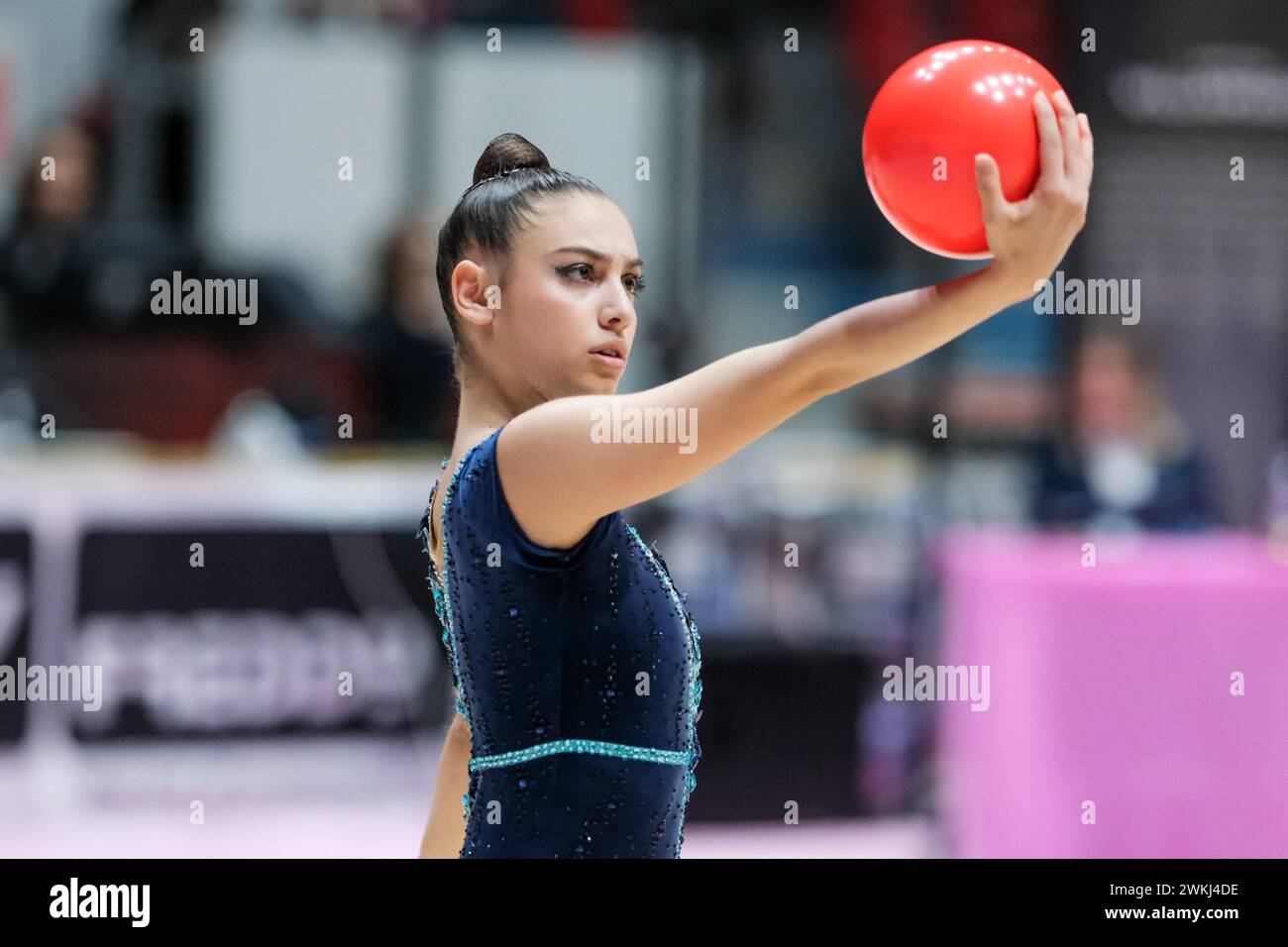 Chieti, Italie. 17 février 2024. Nicole Baldoni de l'équipe Pontevecchio Bologna concourt avec le ballon au premier tour de la saison régulière de l'IT Banque D'Images