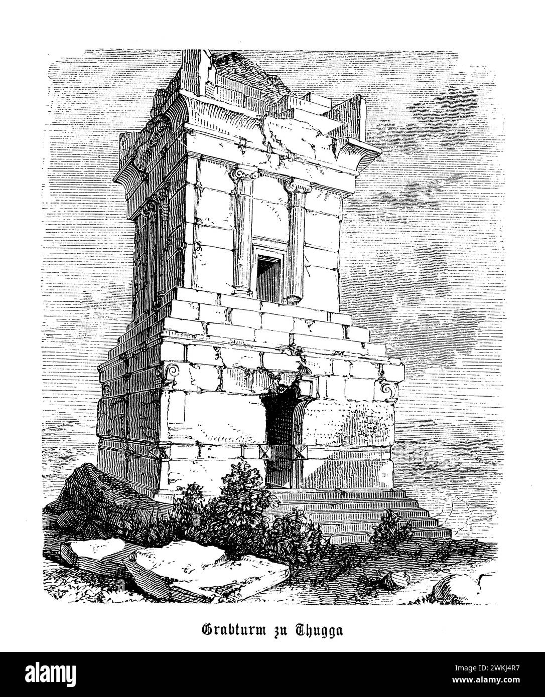 Le mausolée libyco-punique de Dougga représente une synthèse architecturale unique qui met en valeur la riche tapisserie culturelle de l'Afrique du Nord antique. Érigé au IIe siècle av. J.-C., ce monument illustre l'intégration des formes architecturales numides et des motifs décoratifs punique, illustrant la coexistence et le mélange des différentes civilisations de la région. Le mausolée présente une base carrée soutenant une structure pyramidale, surmontée d'une chambre funéraire accessible par une porte orientée vers l'est, vers le soleil levant. Banque D'Images