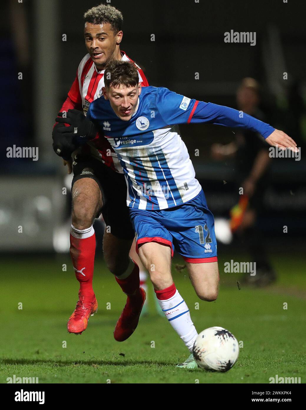 Joe Grey de Hartlepool United affronte Dior Angus d'Altrincham lors du match de la Ligue nationale de Vanarama entre Hartlepool United et Altrincham au Victoria Park, Hartlepool le mardi 20 février 2024. (Photo : Mark Fletcher | mi News) crédit : MI News & Sport /Alamy Live News Banque D'Images