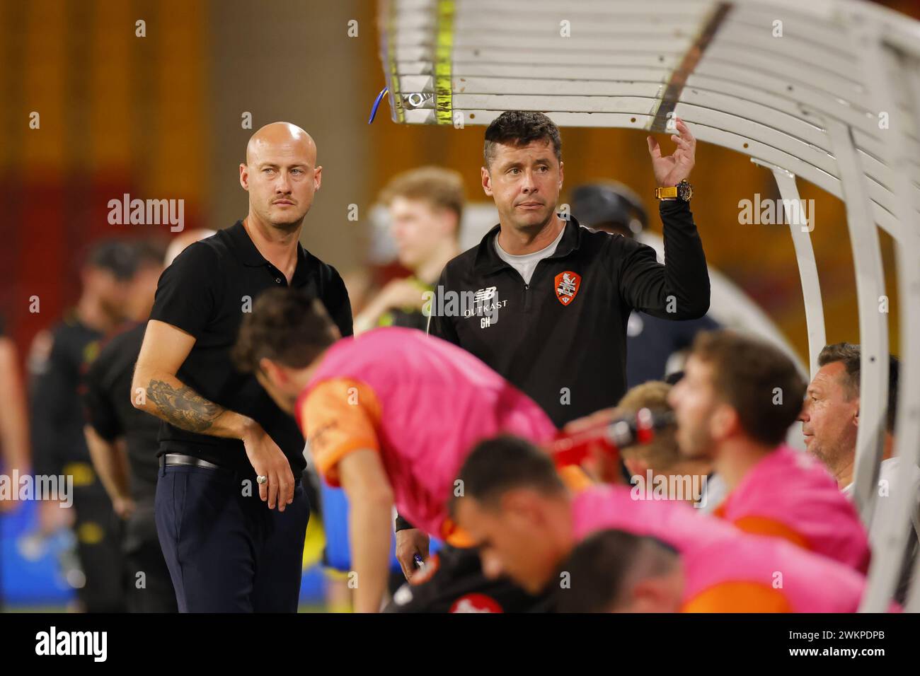 Brisbane, Australie. 2 février 2024. Ruben Zadkovich (entraîneur de Brisbane) fait des changements tactiques lors de son premier match à la tête de l'Isuzu Ute A League Banque D'Images