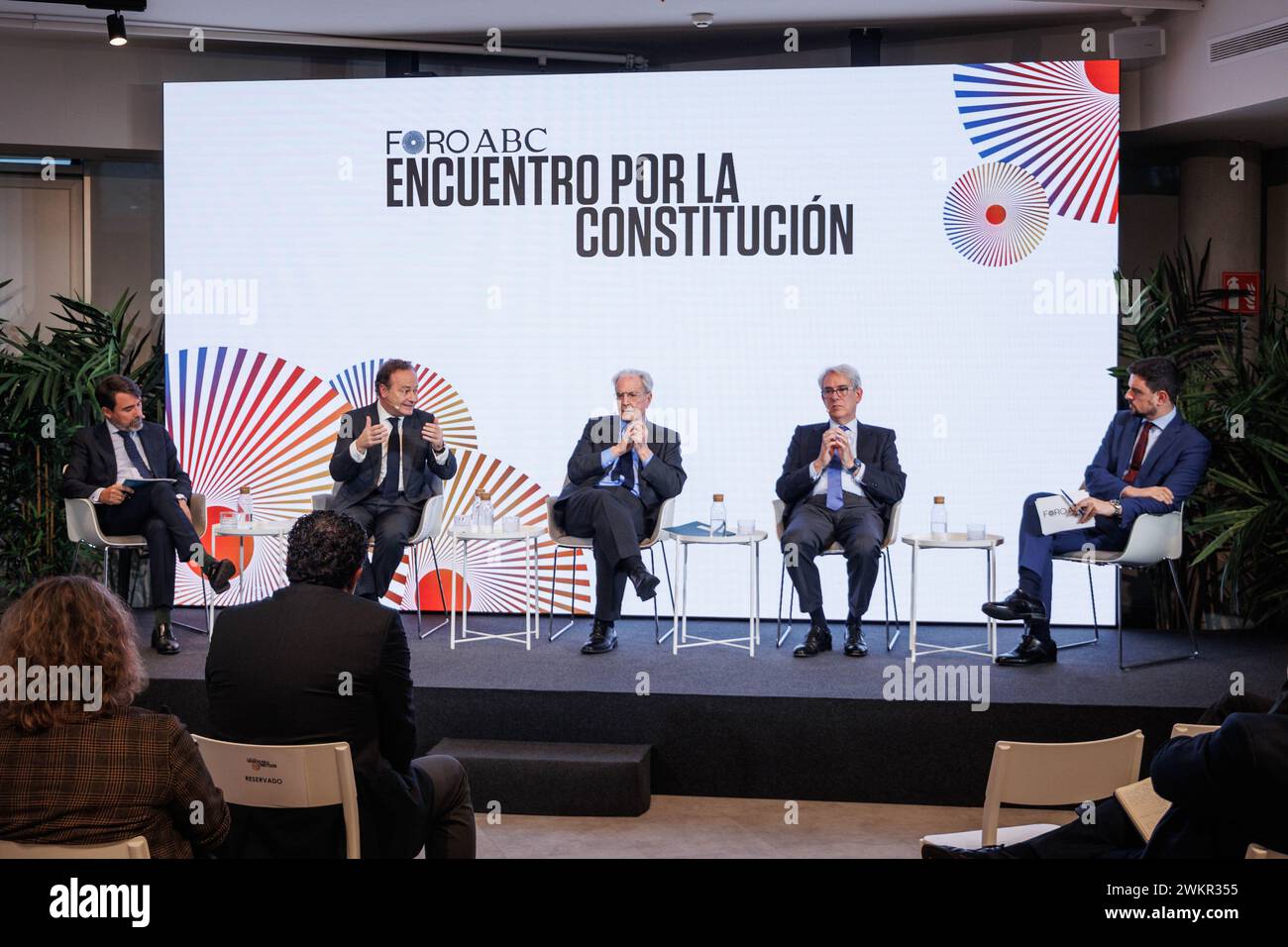 Madrid, 11/30/2023. Forum ABC ?Réunion pour la Constitution? Leopoldo abad Alcalá, José Luis Blanco, Antonio Garrigues Walker, Antonio Fernández Galiano et Diego S. Garrocho. Photo : Tania Sieira. Archdc. Crédit : album / Archivo ABC / Tania Sieira Banque D'Images