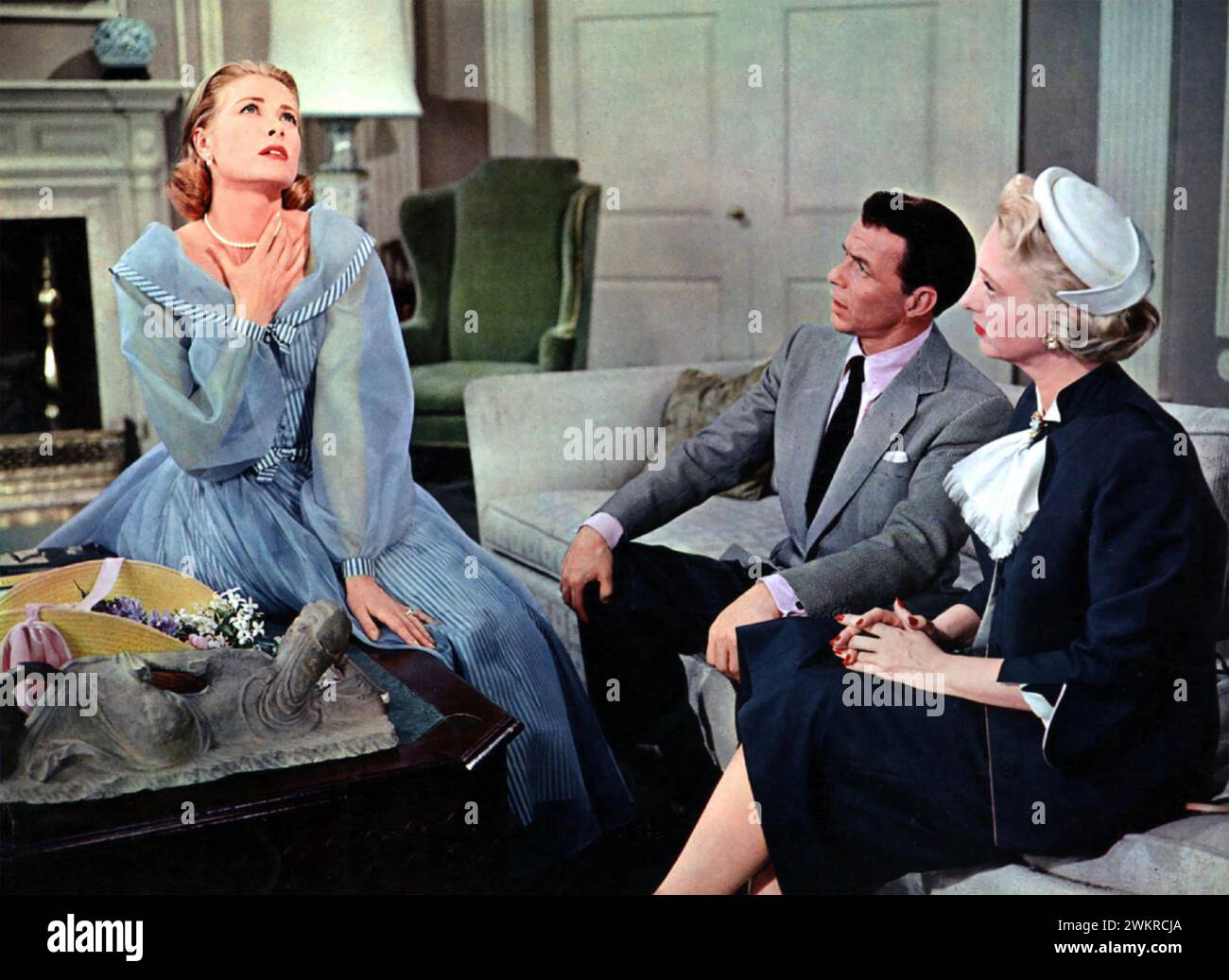 HIGH SOCIETY 1956 MGM film avec de gauche à droite : Grace Kelly dans le rôle de Tracy Lord, Frank Sinatra dans le rôle de Mike Connor et Celeste Holm dans le rôle de Liz Imbrie Banque D'Images