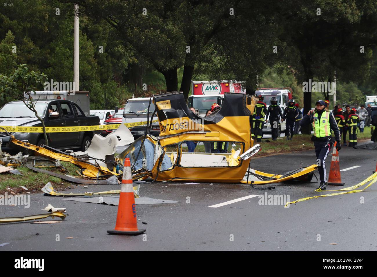 ACCIDENTETRANSITOAVESIMONBOLIVAR Quito, jueves 22 de febrero del