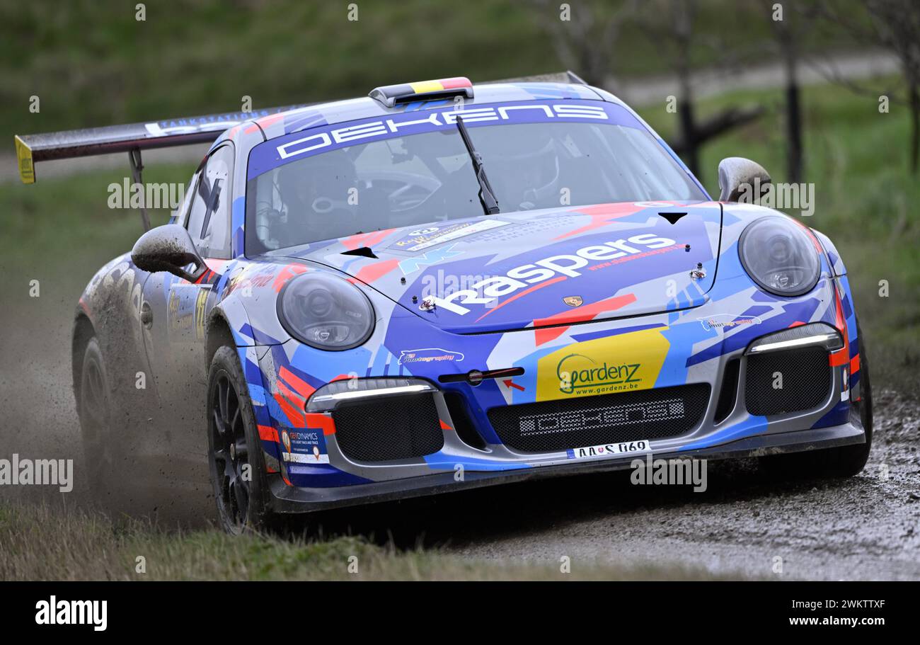 Sint Truiden, Belgique. 22 février 2024. Les belges Kris Princen et Peter Kaspers dans leur Porsche 991 GT3 photographiés en action lors du test de conduite avant le Haspengouw Rally de ce week-end, jeudi 22 février 2024 à Sint-Truiden, première étape du Championnat de Belgique des Rallyes. BELGA PHOTO LUC CLAESSEN crédit : Belga News Agency/Alamy Live News Banque D'Images