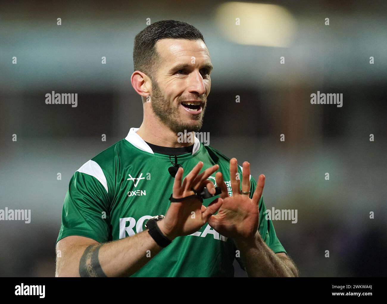 Arbitre Jack Smith lors du match de Betfred Super League au Sewell Group Craven Park Stadium, Kingston upon Hull. Date de la photo : jeudi 22 février 2024. Banque D'Images