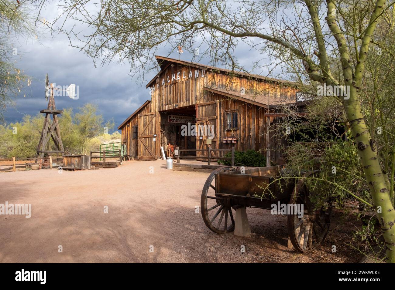 Apacheland Movie Ranch utilisé dans de nombreux films occidentaux tournés dans les années 1950 et 1960, Apache Junction, Arizona, États-Unis Banque D'Images
