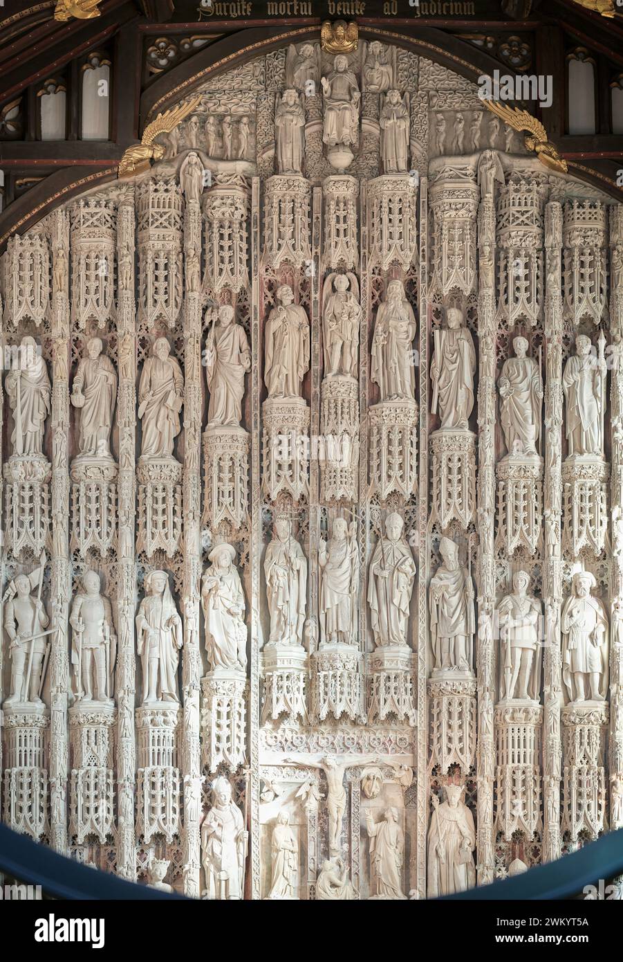 Plafond et redos (des rois, évêques, saints et notables) à la chapelle du All Souls College, Université d'Oxford, Angleterre. Banque D'Images