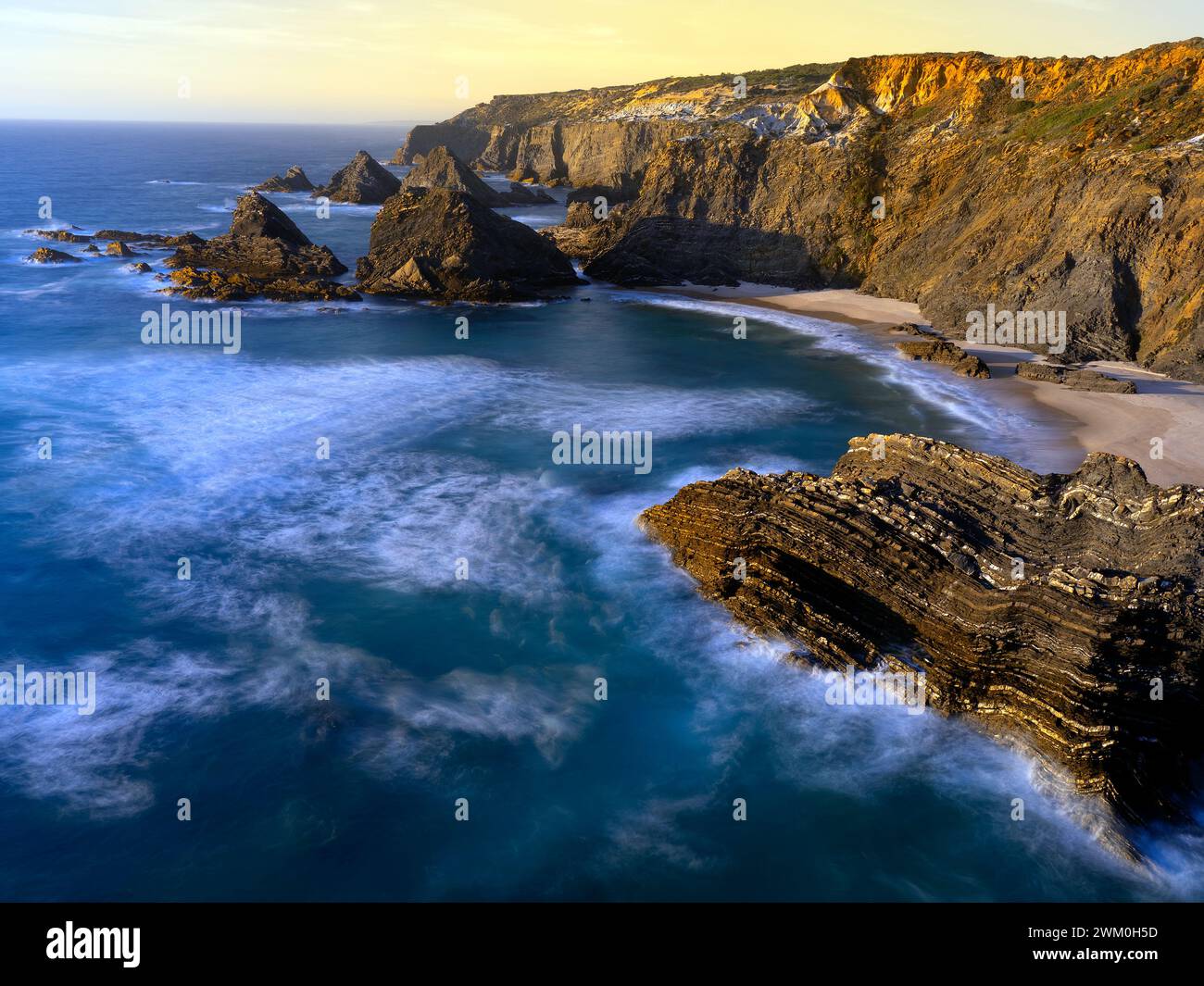 Portugal, Alentejo, falaises de Cabo Sardao Banque D'Images