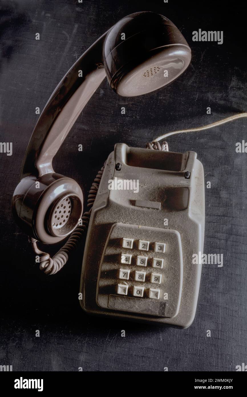 Vieux téléphone à bouton-poussoir Banque D'Images