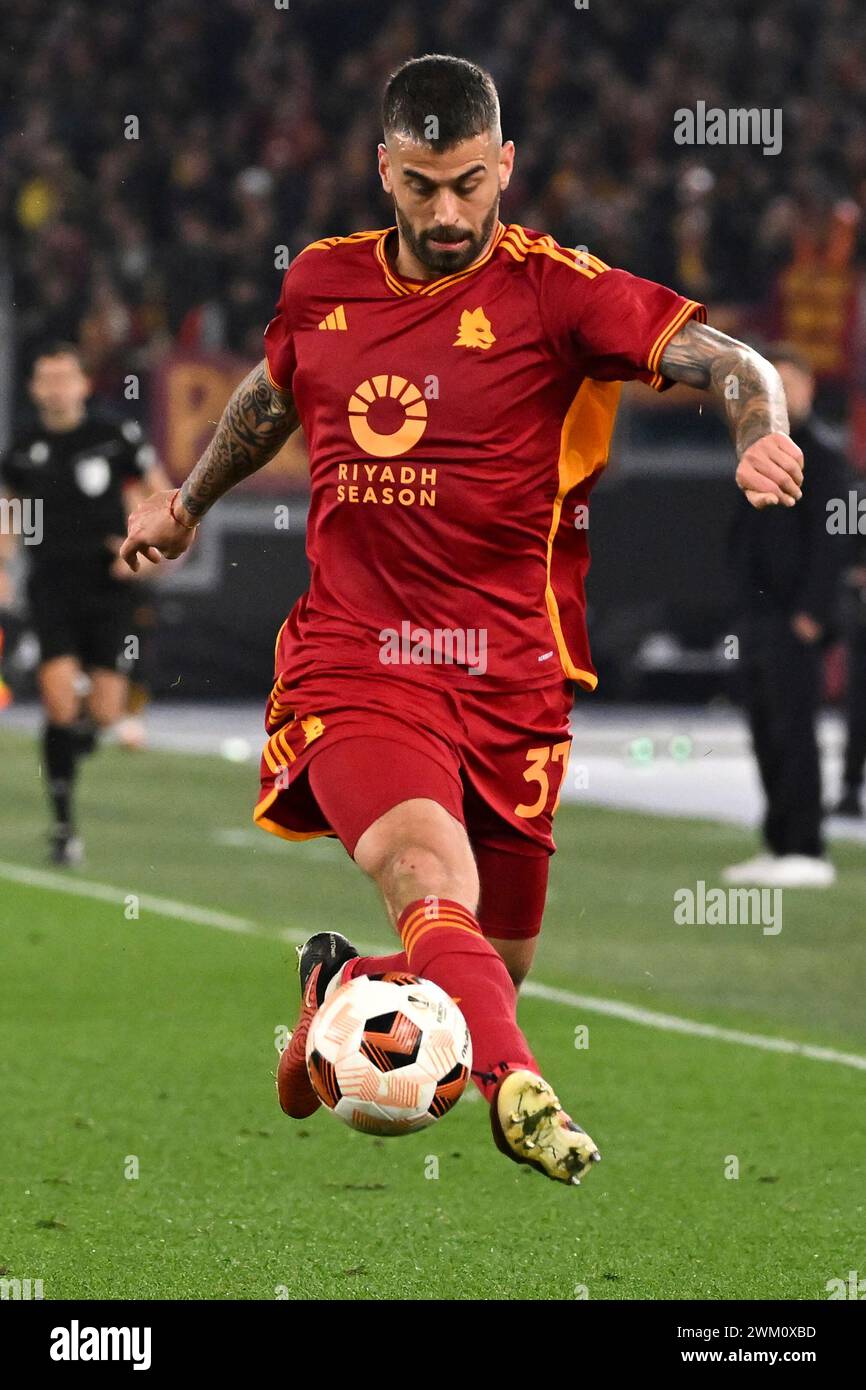 Leonardo Spinazzola de L'AS Roma en action lors du match de football de l'Europa League entre L'AS Roma et Feyenoord au stade Olimpico à Rome (Italie), le 22 février 2024. Banque D'Images