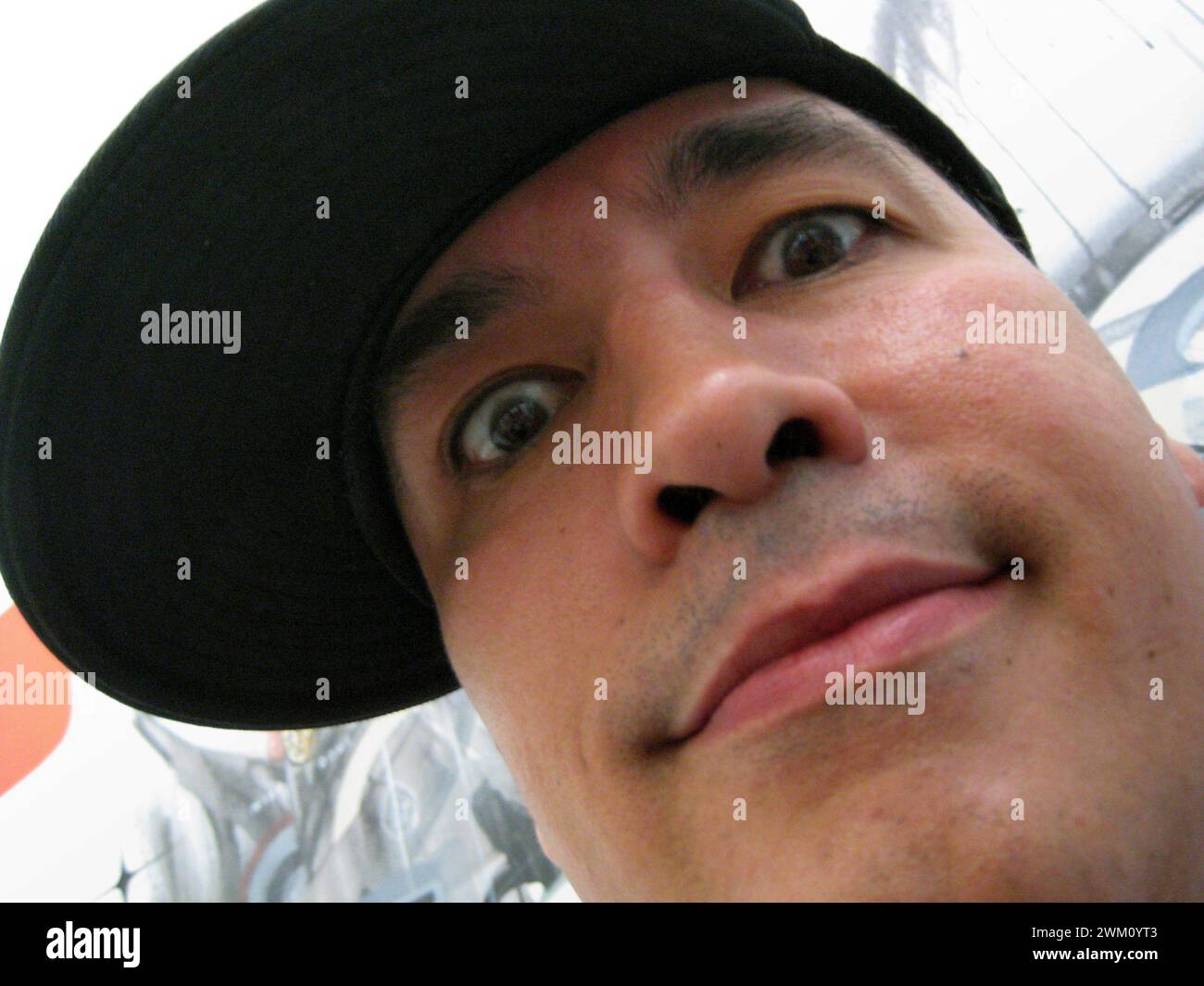 3823221 Doze Green ; (add.info.: Milan, Don Gallery, 8 juillet 2008. Graffiti américain et Street-art Doze Green / Milano, Don Gallery, 8 luglio 2008. L'artiste écrivain americano Doze Green - © 2008 Marcello Mencarini) ; © Marcello Mencarini. Tous droits réservés 2024. Banque D'Images