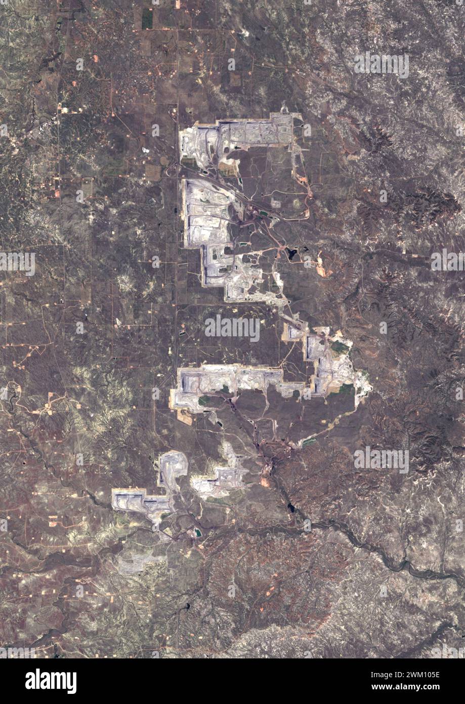 Image satellite couleur de la mine North Antelope Rochelle en 2022. Située dans le comté de Campbell, Wyoming, aux États-Unis, c'est la plus grande mine de charbon au monde. Banque D'Images