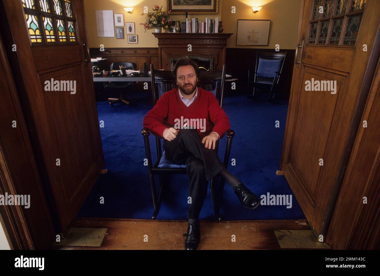 3828055 Riccardo Chailly ; (add.info.: Amsterdam, 1991. Riccardo Chailly, chef d'orchestre du Royal Concertgebouw Orchestra (KCO), dans sa maison / Amsterdam, 1991. Riccardo Chailly, direttore della Royal Concertgebouw Orchestra (KCO), nella sua casa di Amsterdam) ; © Marcello Mencarini. Tous droits réservés 2024. Banque D'Images