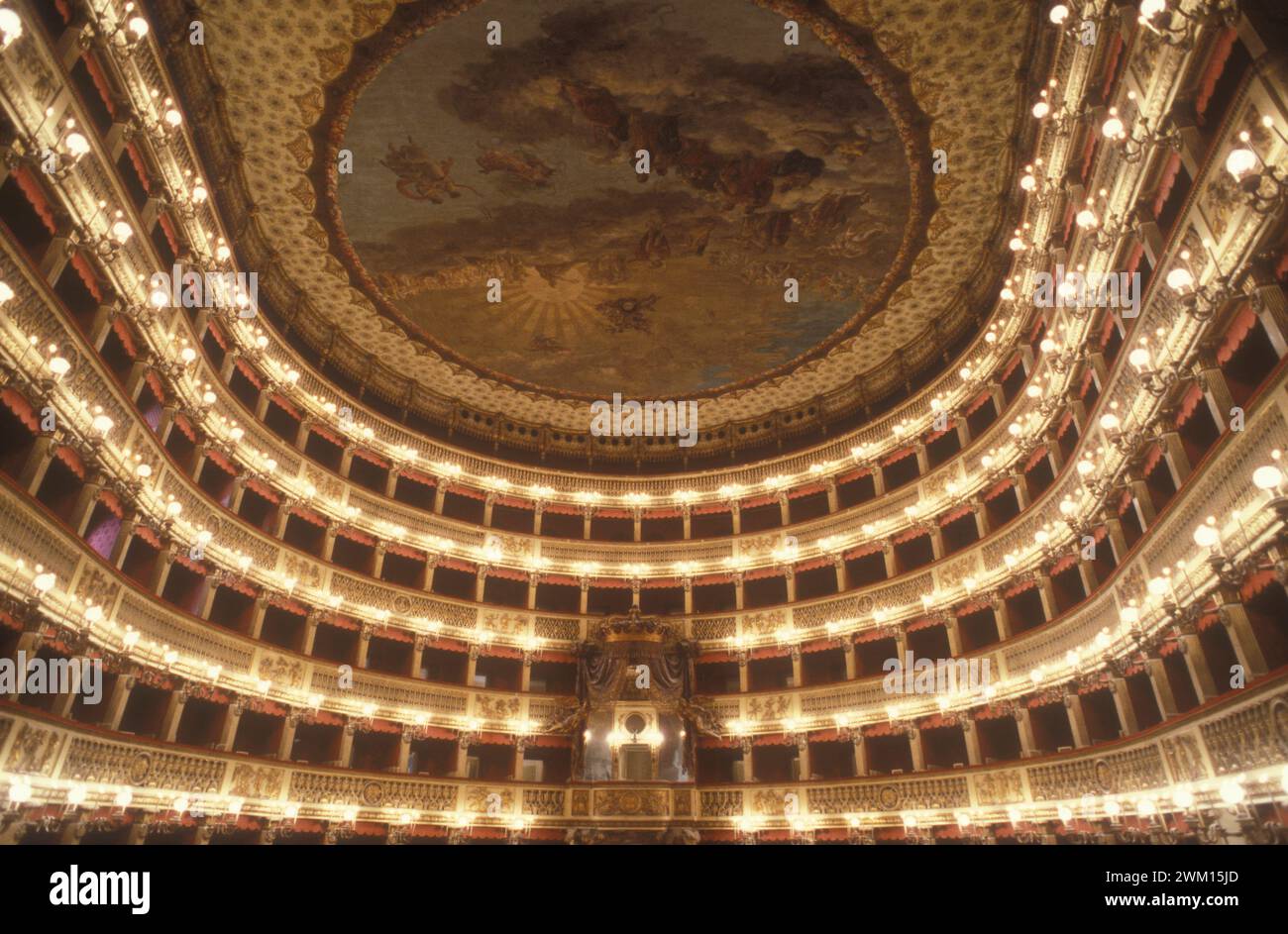3829798 Teatro San Carlo di Napoli ; (add.info.: Théâtre San Carlo de Naples / Teatro San Carlo di Napoli) ; © Marcello Mencarini. Tous droits réservés 2024. Banque D'Images