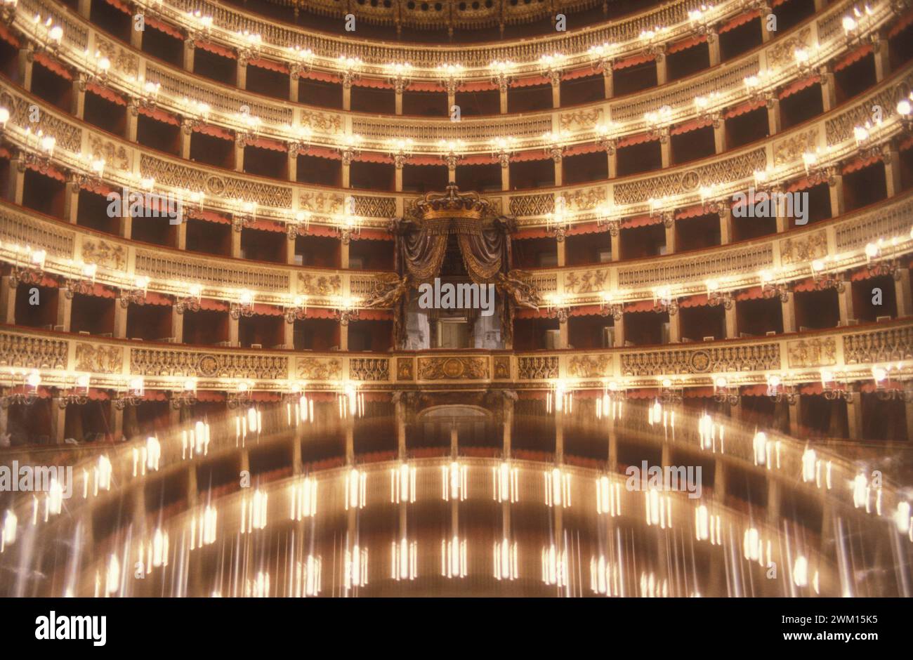 3829802 Teatro San Carlo di Napoli ; (add.info.: Théâtre San Carlo de Naples / Teatro San Carlo di Napoli) ; © Marcello Mencarini. Tous droits réservés 2024. Banque D'Images