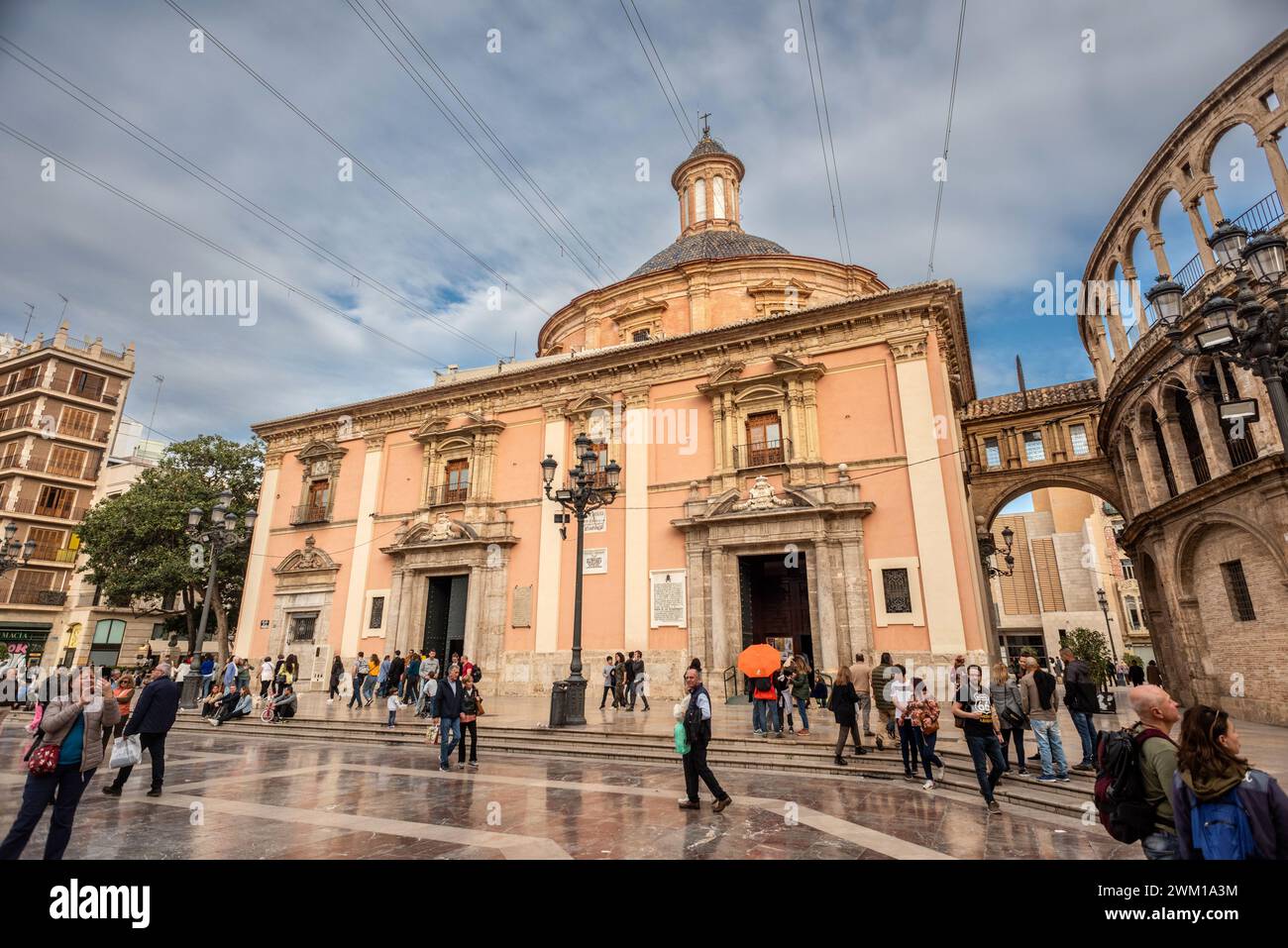 Valence, 16 février 2024 : Basílica de la Mare de Déu dels Desemparats Banque D'Images