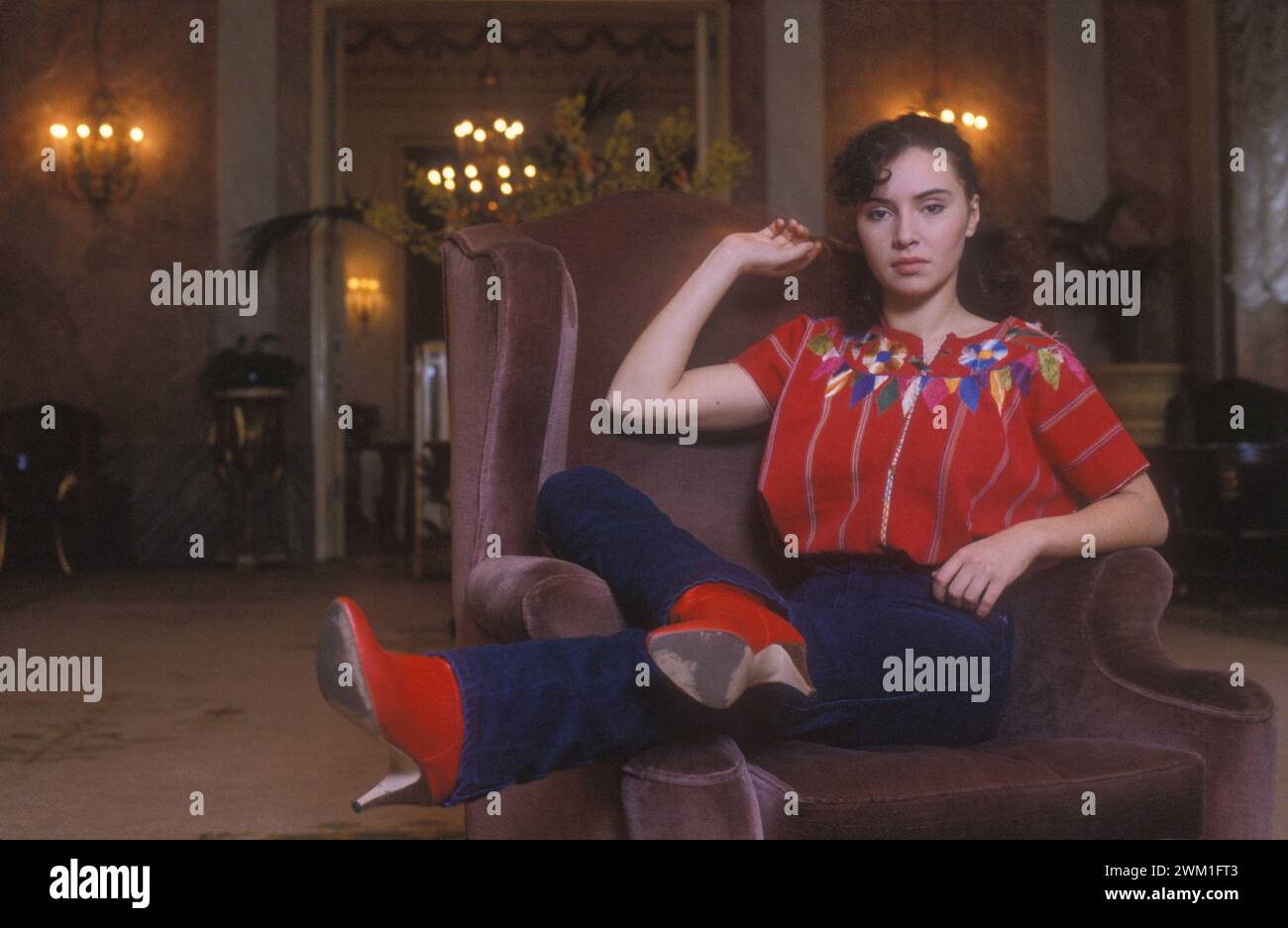 4068521 Rome, Grand Hôtel, 1986. Actrice et danseuse de flamenco espagnole Laura del sol (photo) ; (add.info.: Rome ; Roma, Italie ; Italia, Italie, grand Hôtel Roma, Grand Hôtel, 1986. L'attrice e ballerina di flamenco Laura del sol) ; © Marcello Mencarini. Tous droits réservés 2024. Banque D'Images
