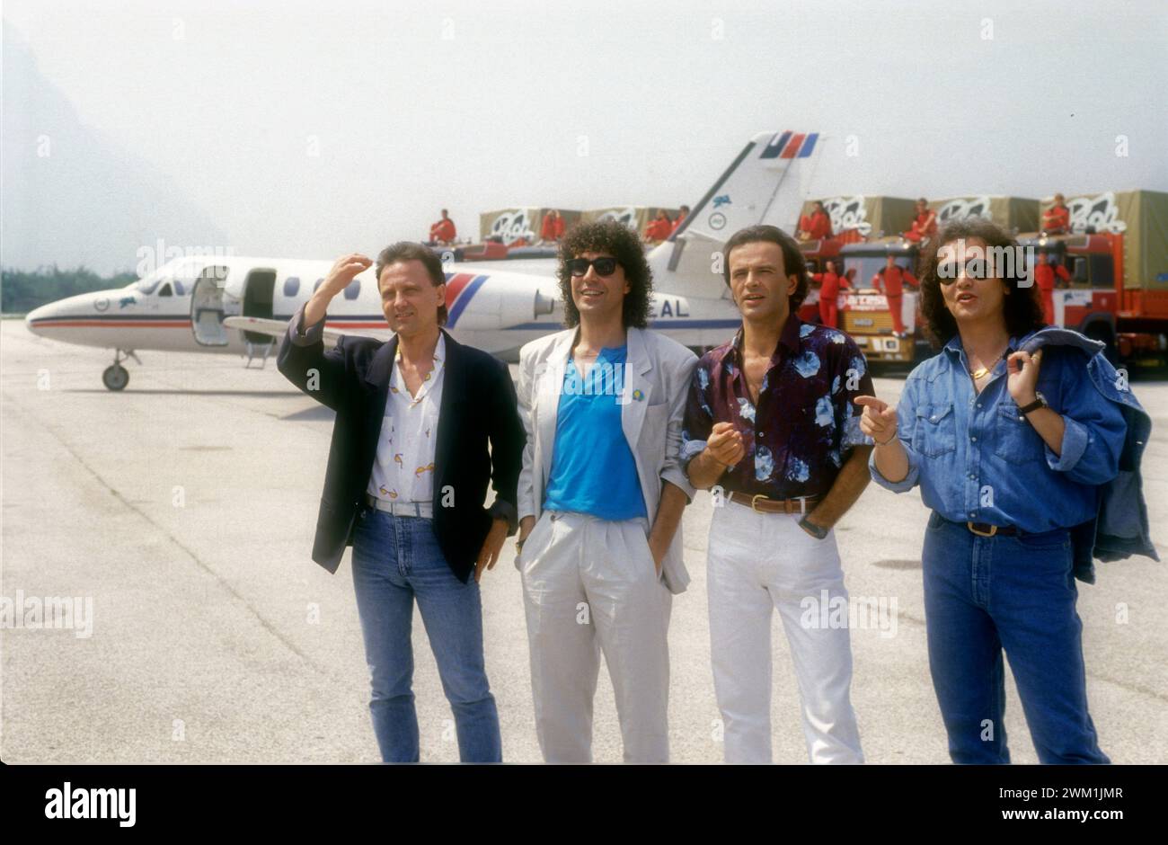 4069839 trente, 1987. Groupe pop italien The Pooh : Roberto Facchinetti, Stefano D'Orazio, Dodi Battaglia, Red Canzian (photo) ; (add.info.: trente, Italie ; Italia, trente, 1987. Il gruppo pop dei Ourson : Roberto Facchinetti, Stefano D'Orazio, Dodi Battaglia, Red Canzian) ; © Marcello Mencarini. Tous droits réservés 2024. Banque D'Images