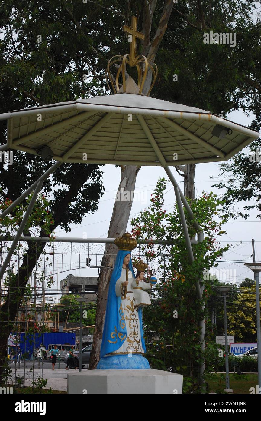 Une statue de mère Marie à Jaro, ville d'Iloilo Banque D'Images