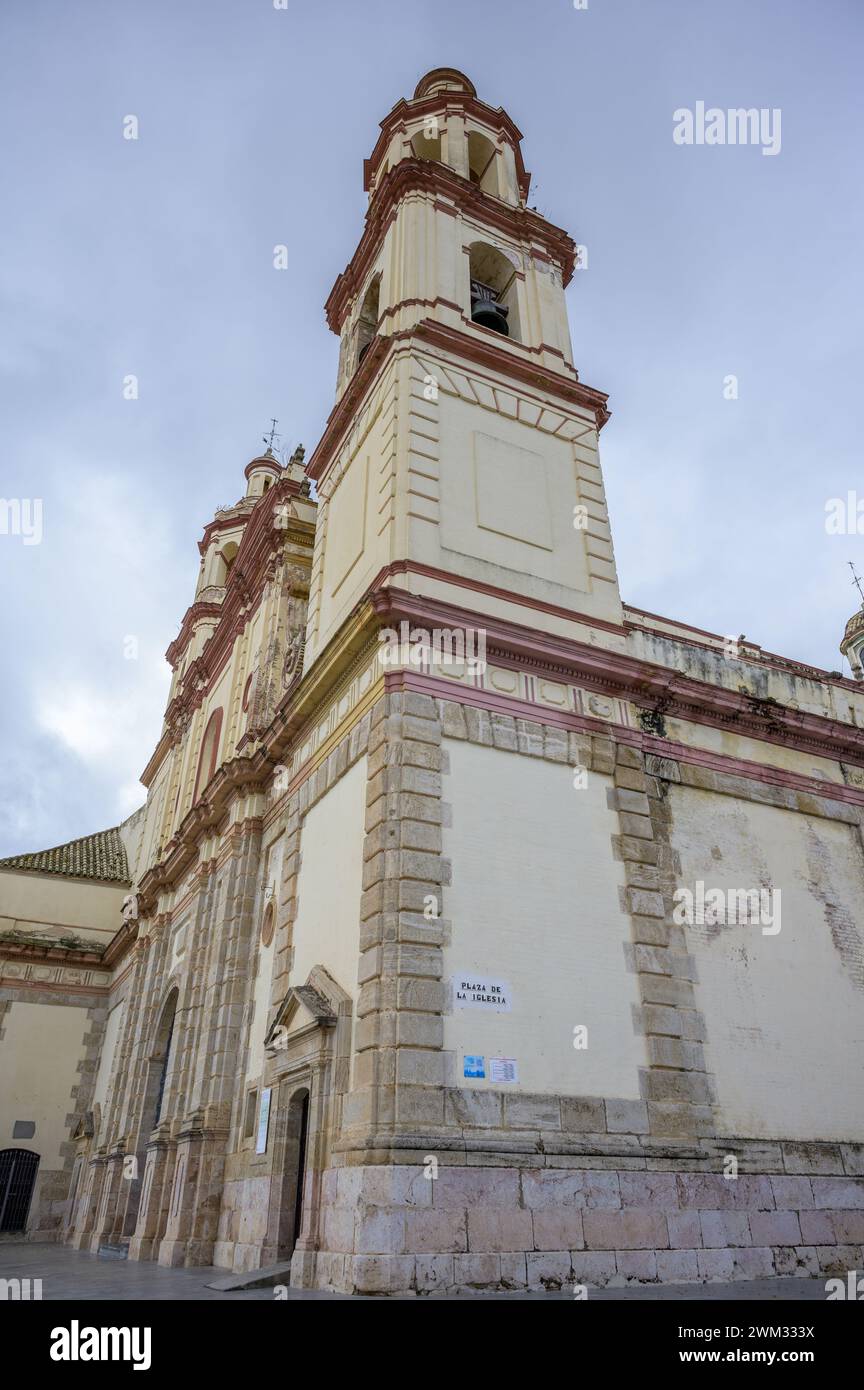 Archiprêtre et église paroissiale Nuestra Señora de la Encarnación à Olvera, Arcos de la Frontera, Cadix, Espagne. Banque D'Images