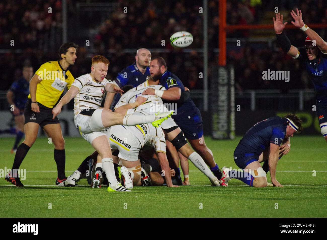 Édimbourg, le 13 janvier 2024. Caolan Englefield a lancé le ballon pour Gloucester Rugby contre Edinburgh Rugby dans un match de la 3e EPCR Challenge Cup au Hive Stadium, Édimbourg. Crédit : Colin Edwards Banque D'Images