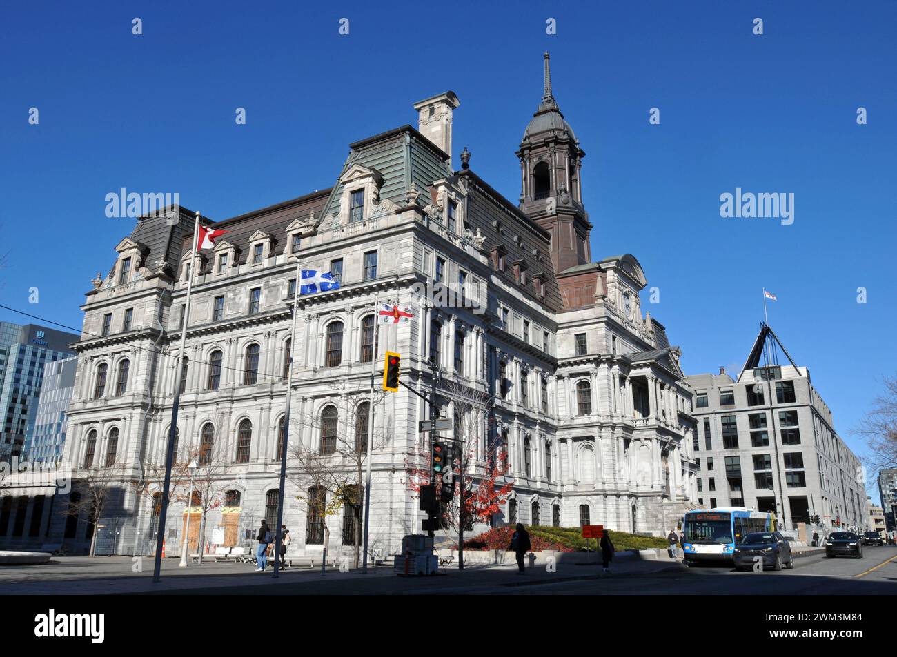 Hôtel de ville historique de Montréal de style second Empire, achevé à l'origine en 1878 et reconstruit après un incendie en 1922. Banque D'Images