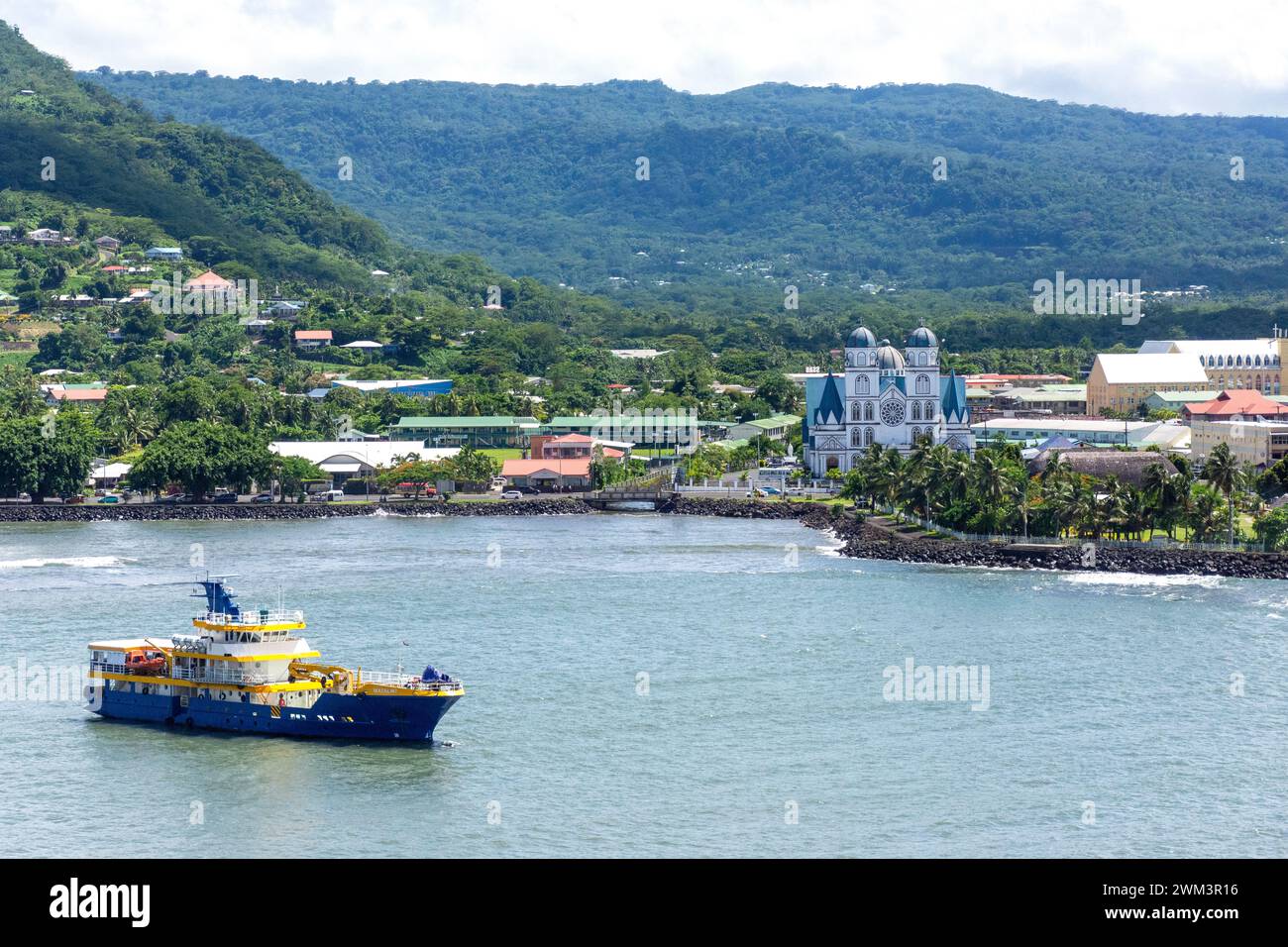 Vue sur la ville depuis le port, Apia, île d'Upolu, Samoa Banque D'Images