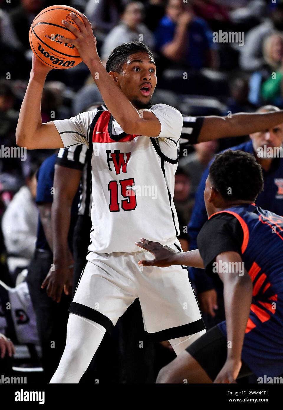 Riverside, CA. 23 février 2024. Harvard-Westlake Christian Horry (15 ans) en action lors du match du championnat de basket-ball de la CIF-SS Open Division Boys entre Harvard-Westlake vs Roosevelt à l'Université Cal Baptist. Louis Lopez/Modern Exposure/Cal Sport Media/Alamy Live News Banque D'Images