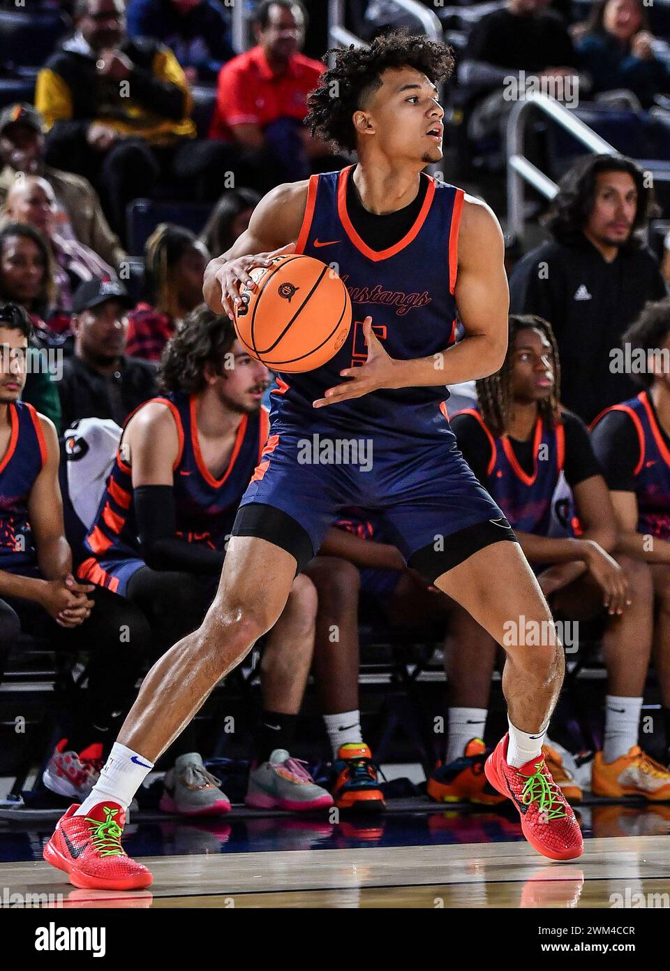 Riverside, CA. 23 février 2024. Roosevelt Brayden Burries (5 ans) en action lors du match de championnat de basket-ball du lycée CIF-SS Open Division Boys entre Harvard-Westlake v. Roosevelt à l'Université Cal Baptist. Louis Lopez/Modern Exposure/Cal Sport Media/Alamy Live News Banque D'Images