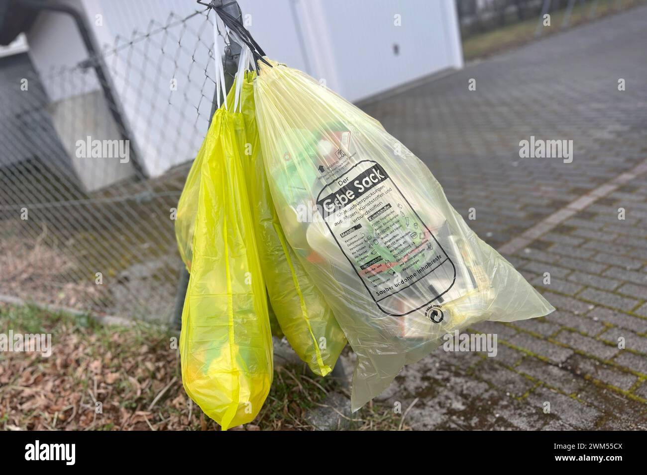 Wo Kann Man Gelbe Säcke Entsorgen Muelll,Muell:Der Gelbe Sack mit Verpackungsmuell,Umverpackungen haengt