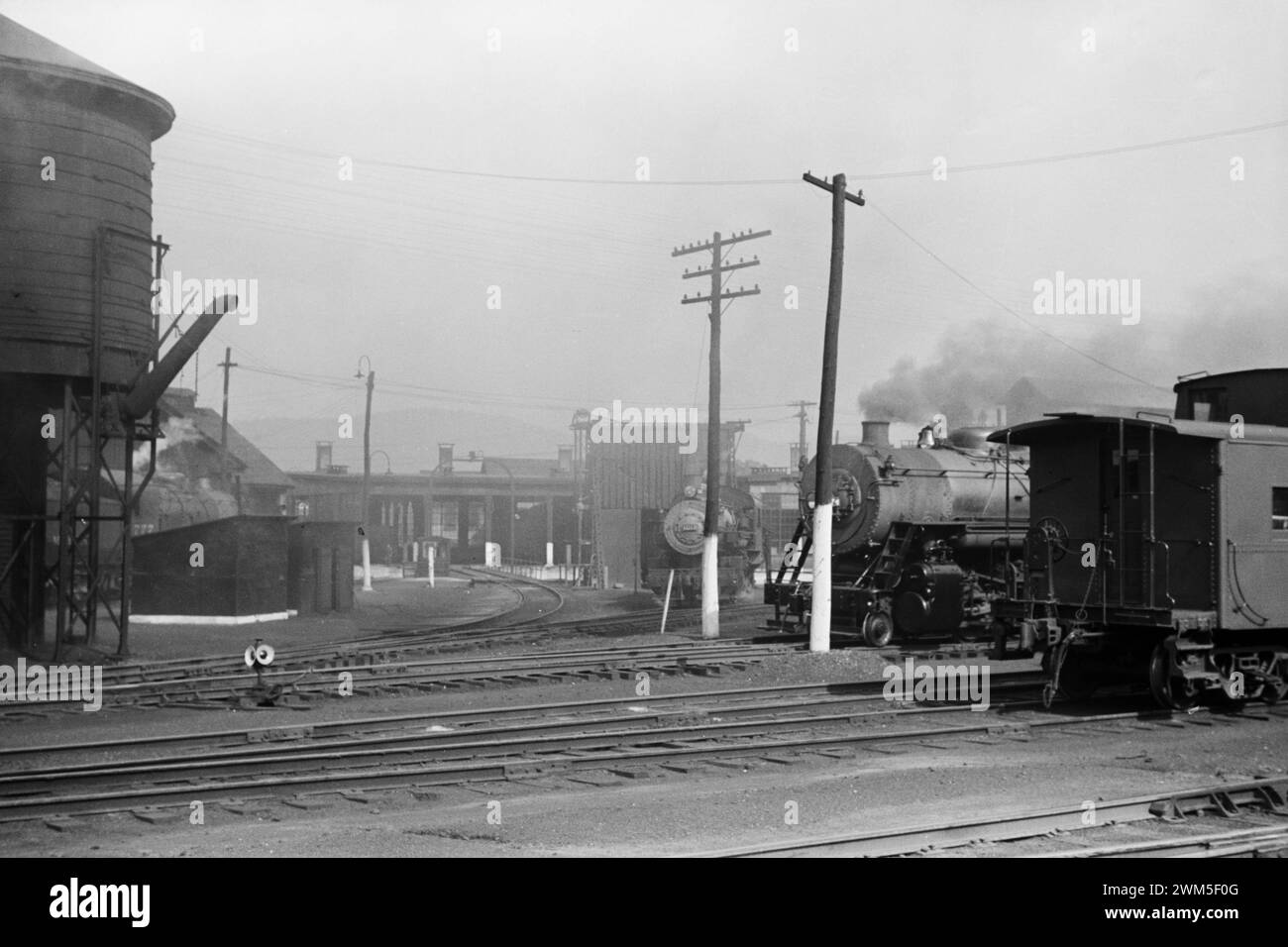 Gares ferroviaires, Elkins, Virginie-occidentale, John Vachon photo juin 1939 Banque D'Images