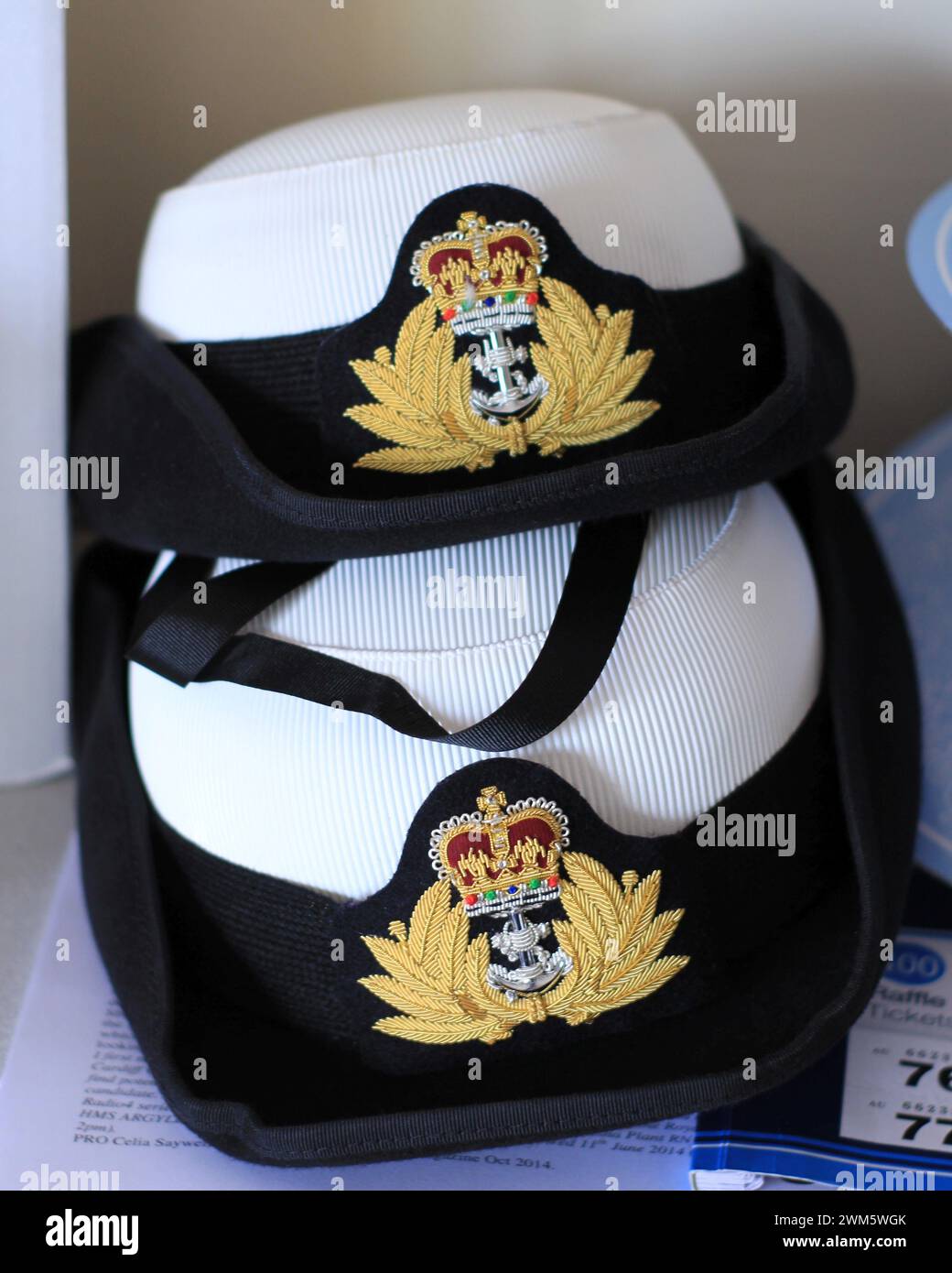 Chapeaux de la Royal Navy britannique Banque D'Images