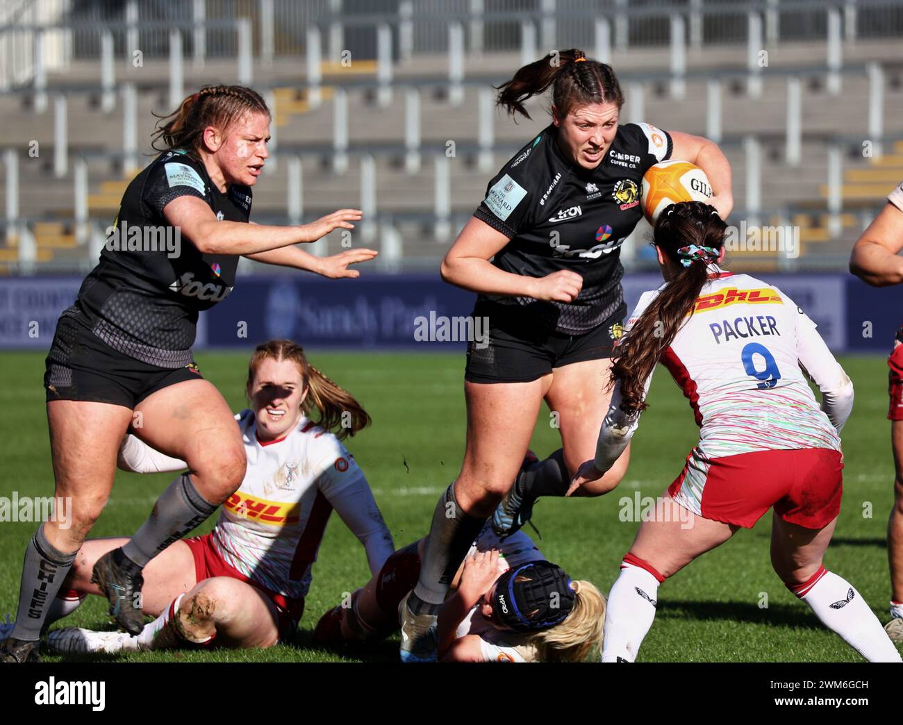 Exeter, Devon, Royaume-Uni. 24 février 2024. Allianz Premiership Women's Rugby : Exeter Chiefs v Harlequins at Sandy Park, Exeter, Devon, Royaume-Uni. Photo : DaLeaka Menin marque Chiefs au premier essai. Crédit : Nidpor/Alamy Live News Banque D'Images